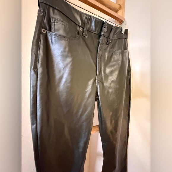 GAP Vintage Slim High Rise Vegan Faux Leather Pants Size 6P Green Mistletoe - Picture 4 of 8